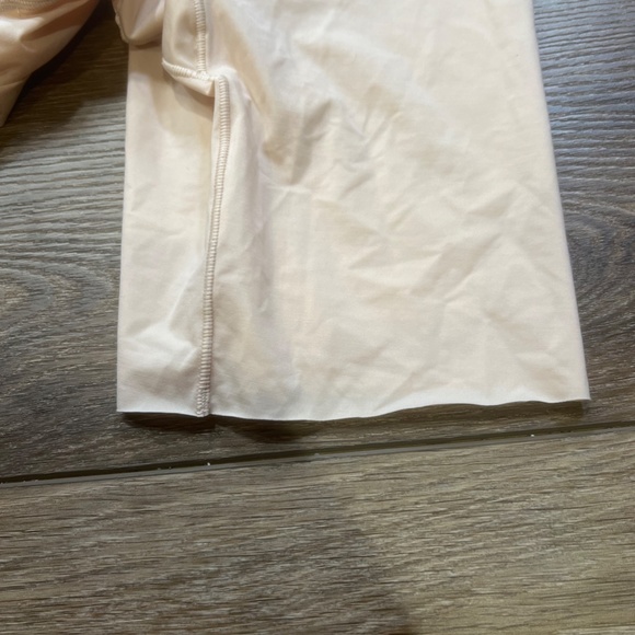 Spanx Thintastic 2.0 High-Waisted Mid-Thigh Short, Nude, Sz S, Shapewear - Picture 2 of 9